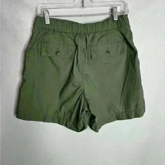Uniqlo  Green cotton shorts - Picture 2 of 4